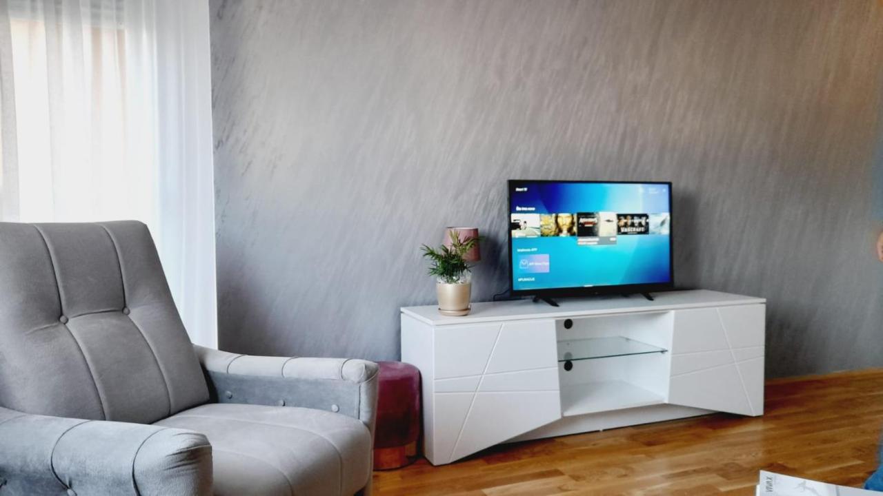 Skyline Apartment บิเยลยินา ภายนอก รูปภาพ